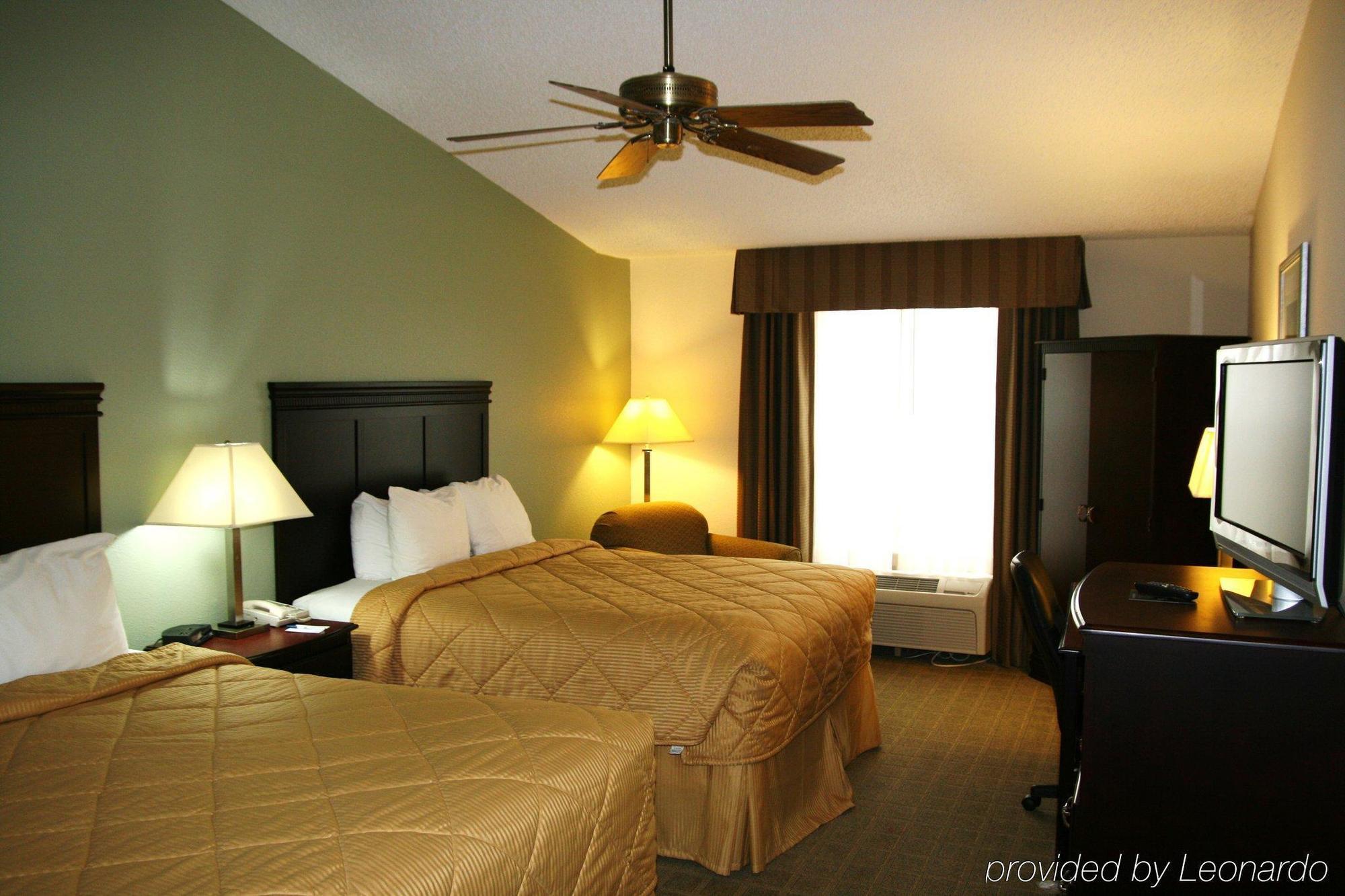 La Quinta By Wyndham - North Texoma Denison